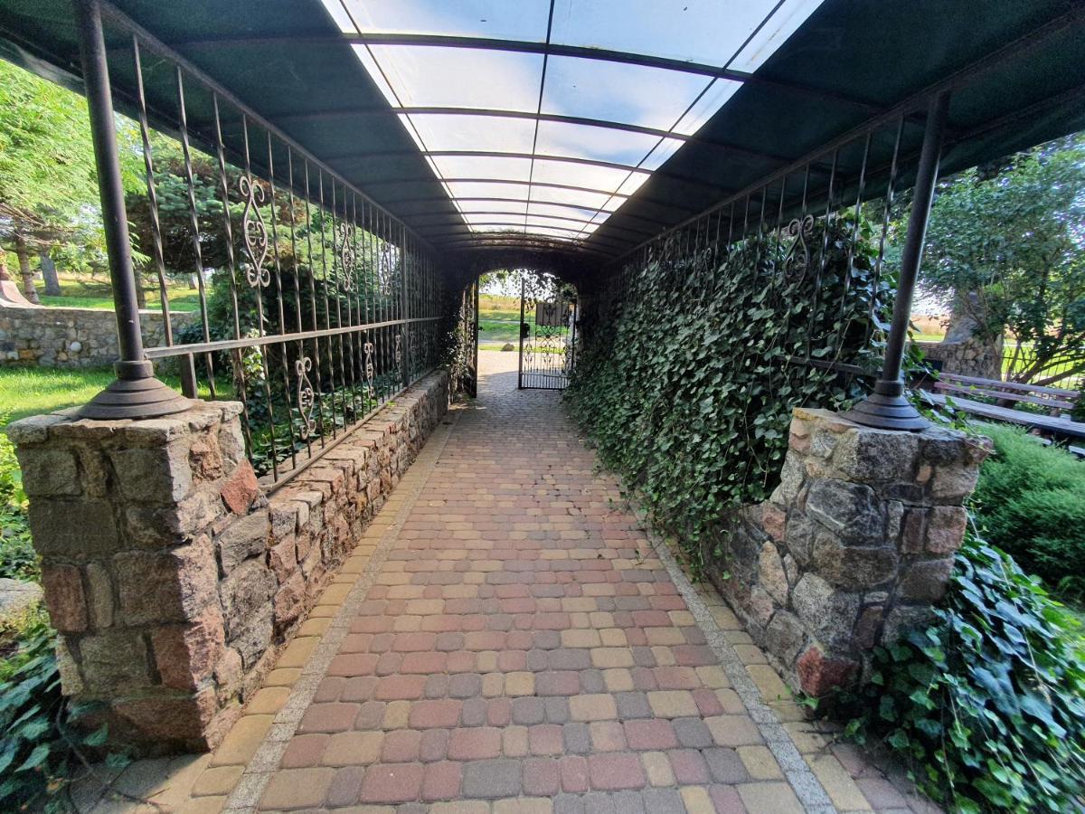 Pensjonat ,,Eden" Charbrowo Exterior foto