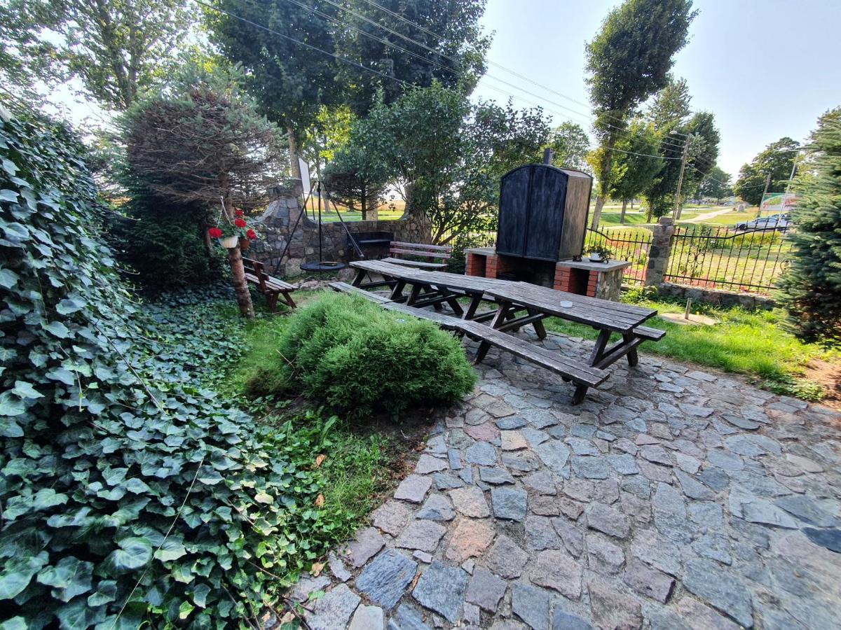 Pensjonat ,,Eden" Charbrowo Exterior foto